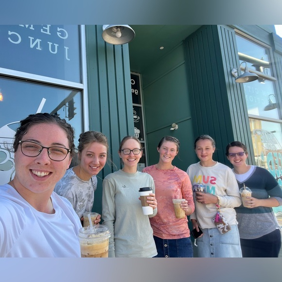 Meet your Posher, Faith - Picture 11 of 16